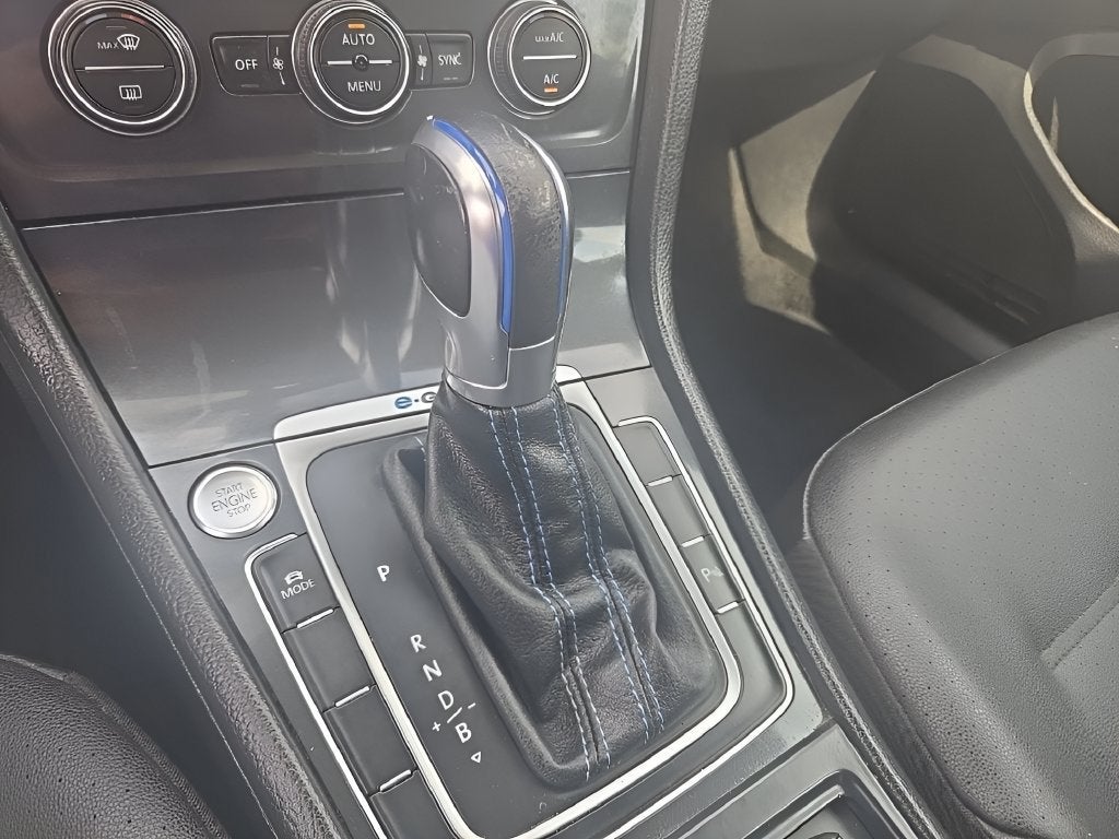 2018 Volkswagen e-Golf SEL