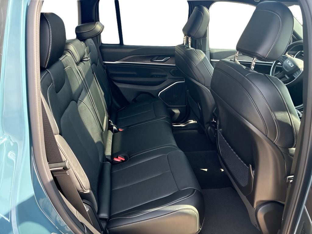 2027 Jeep Grand Cherokee Limited Reserve
