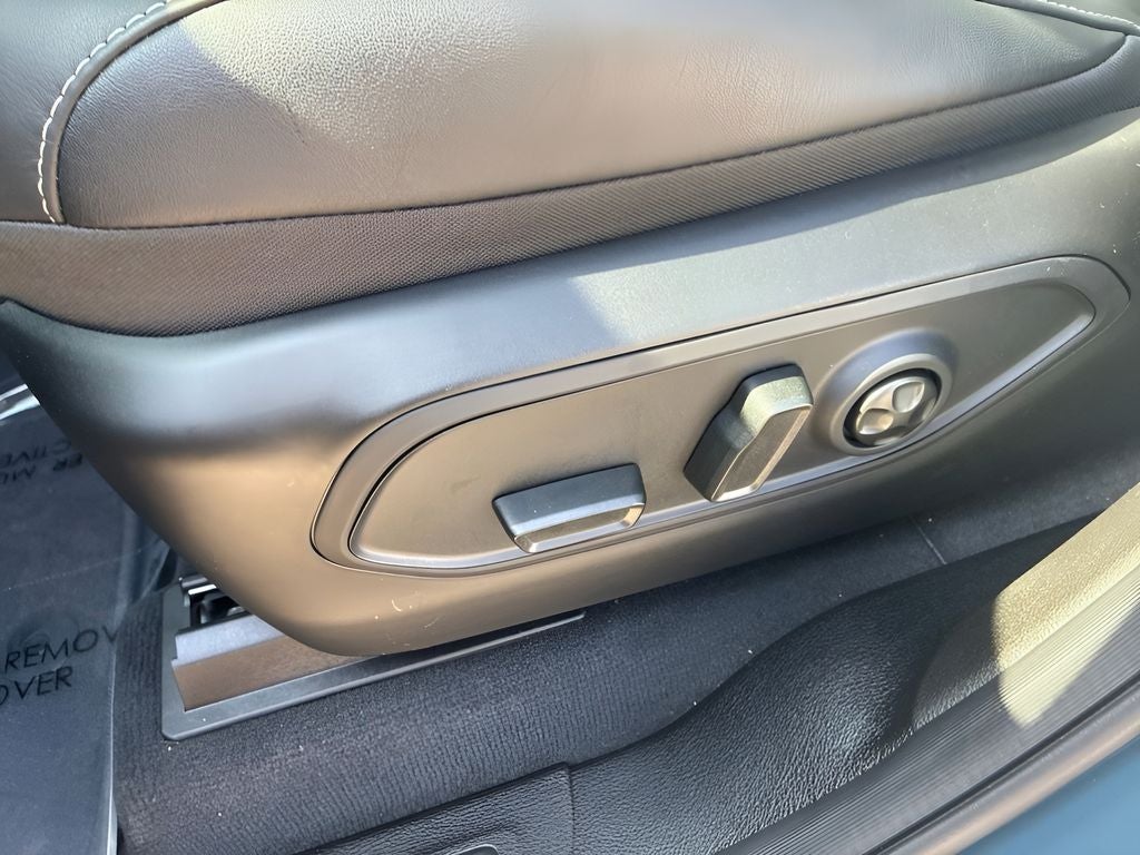 2027 Jeep Grand Cherokee Limited Reserve