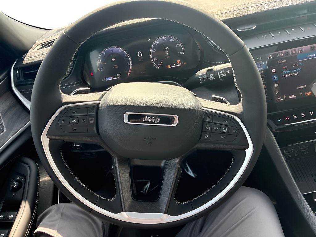 2027 Jeep Grand Cherokee Limited Reserve