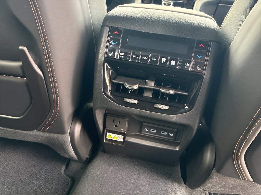 2027 Jeep Grand Cherokee GRAND CHEROKEE SUMMIT 4X4