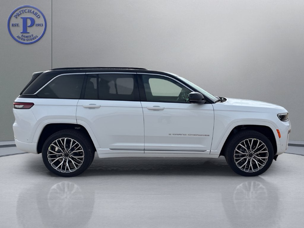 2027 Jeep Grand Cherokee GRAND CHEROKEE SUMMIT 4X4