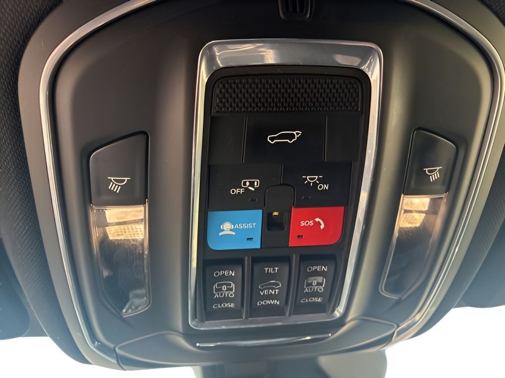 2025 Jeep Grand Cherokee L Limited 4x4