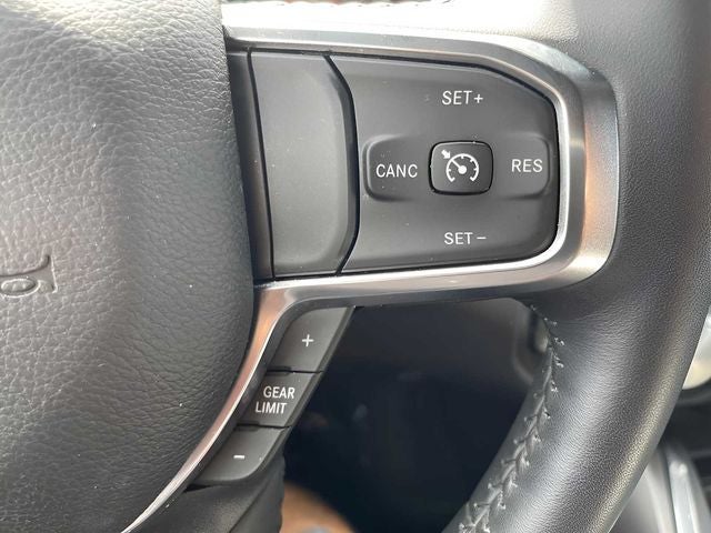 2024 RAM 1500 Laramie Crew Cab 4x4 5'7' Box