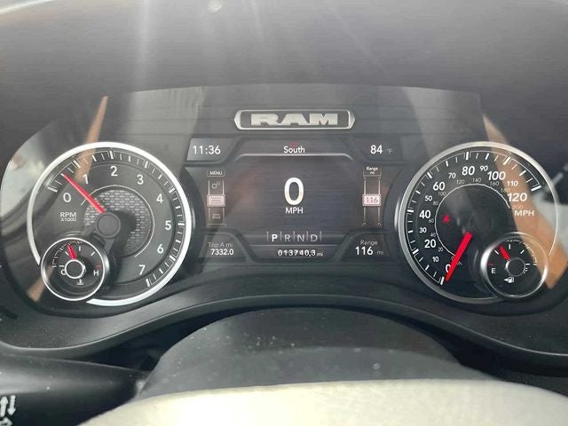 2024 RAM 1500 Laramie Crew Cab 4x4 5'7' Box