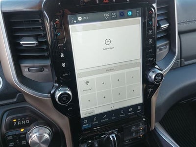 2022 RAM 1500 Laramie Crew Cab 4x4 5'7' Box