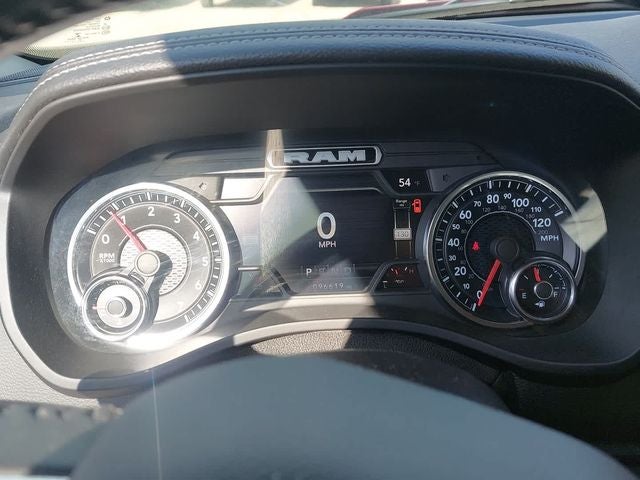 2022 RAM 1500 Laramie Crew Cab 4x4 5'7' Box