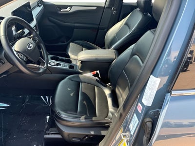 2025 Ford Escape Platinum