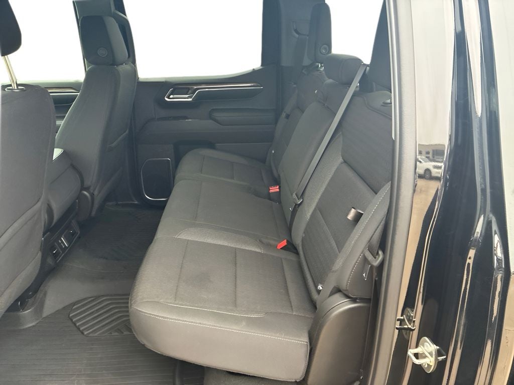 2023 Chevrolet Silverado 1500 4WD Crew Cab Standard Bed LT