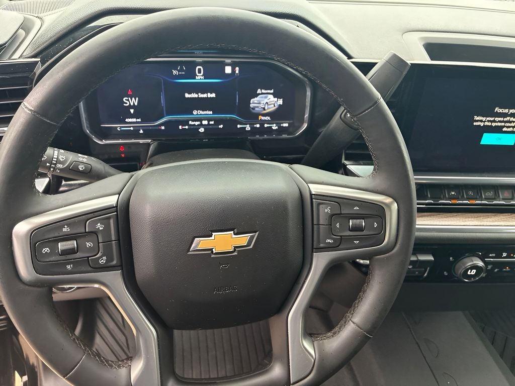 2023 Chevrolet Silverado 1500 4WD Crew Cab Standard Bed LT