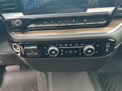 2023 Chevrolet Silverado 1500 4WD Crew Cab Standard Bed LT