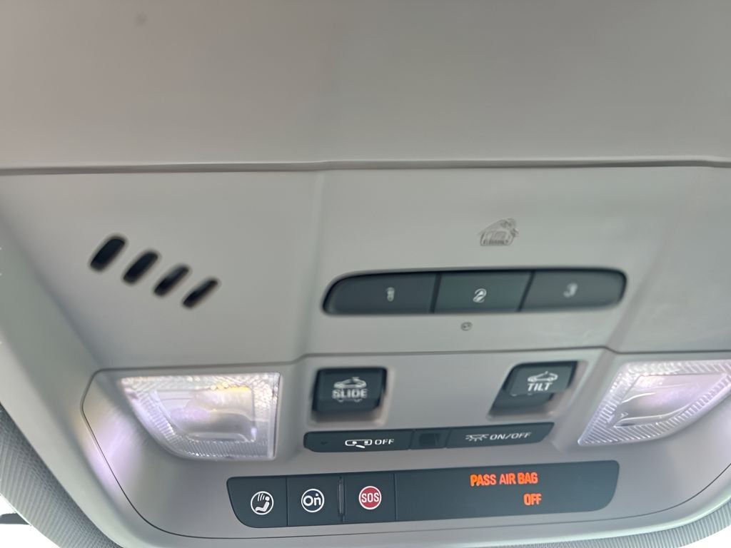 2017 GMC Acadia SLT-1