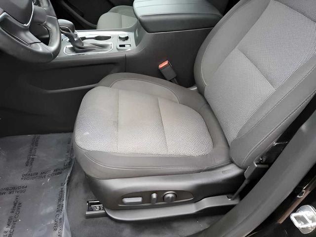 2023 Chevrolet Traverse AWD LT Cloth