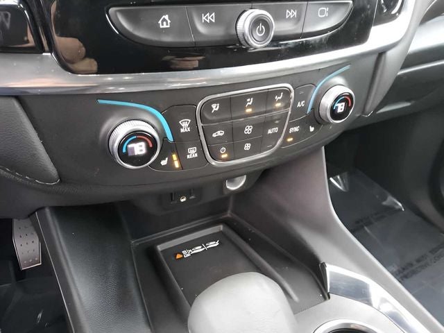 2023 Chevrolet Traverse AWD LT Cloth