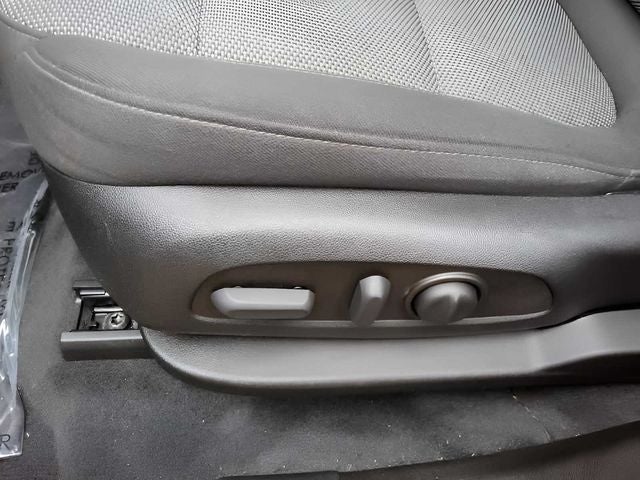 2023 Chevrolet Traverse AWD LT Cloth