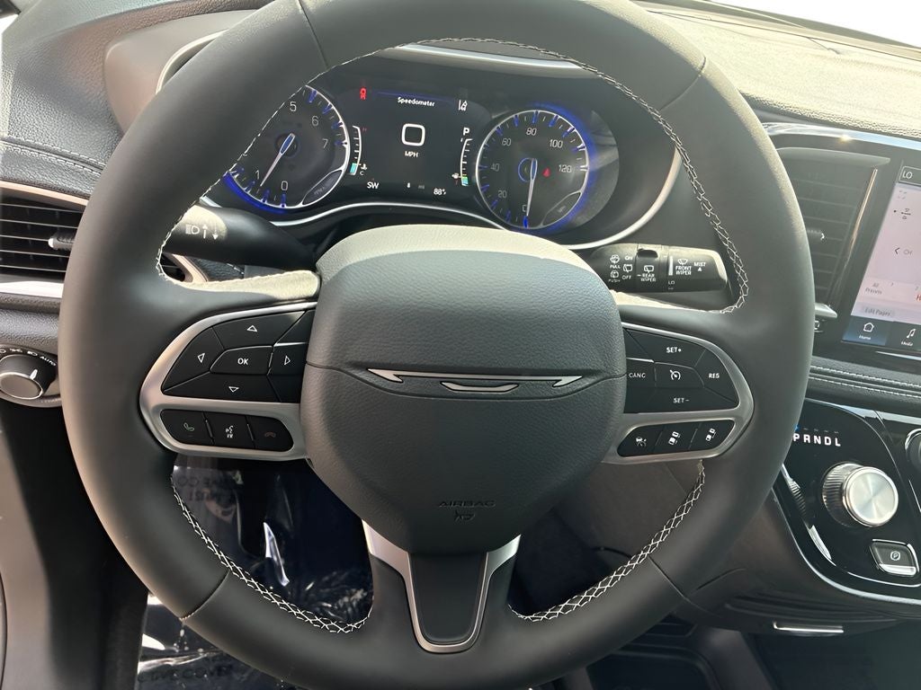 2027 Chrysler Pacifica PACIFICA SELECT
