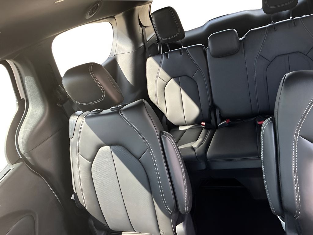 2027 Chrysler Pacifica PACIFICA SELECT