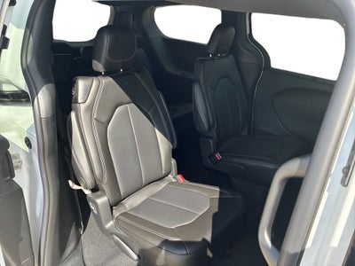 2027 Chrysler Pacifica PACIFICA SELECT