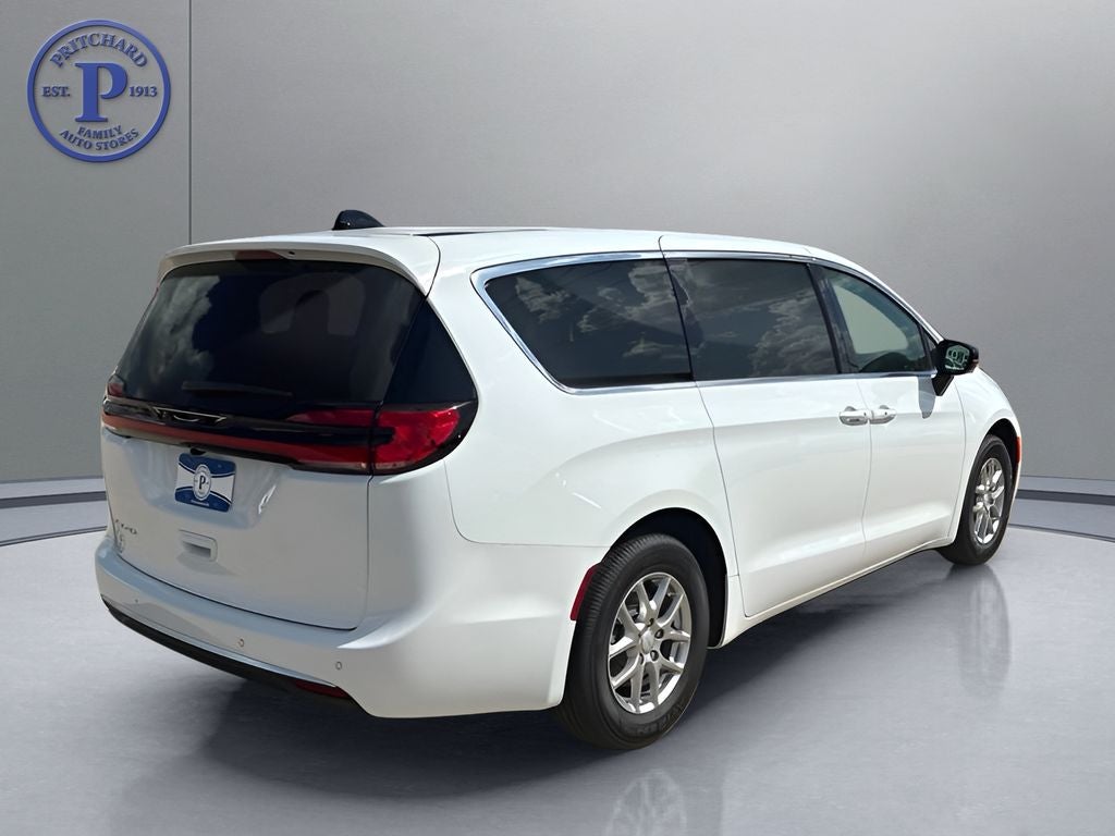 2027 Chrysler Pacifica PACIFICA SELECT