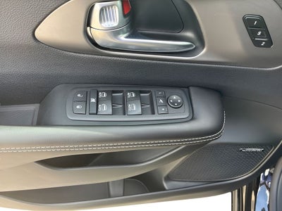 2027 Chrysler Pacifica PACIFICA LIMITED