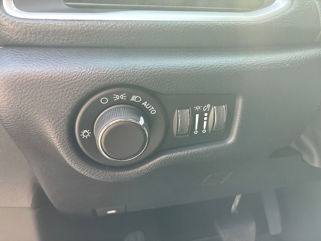 2027 Chrysler Pacifica PACIFICA LIMITED
