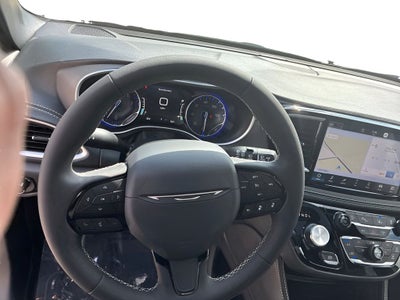 2027 Chrysler Pacifica PACIFICA LIMITED