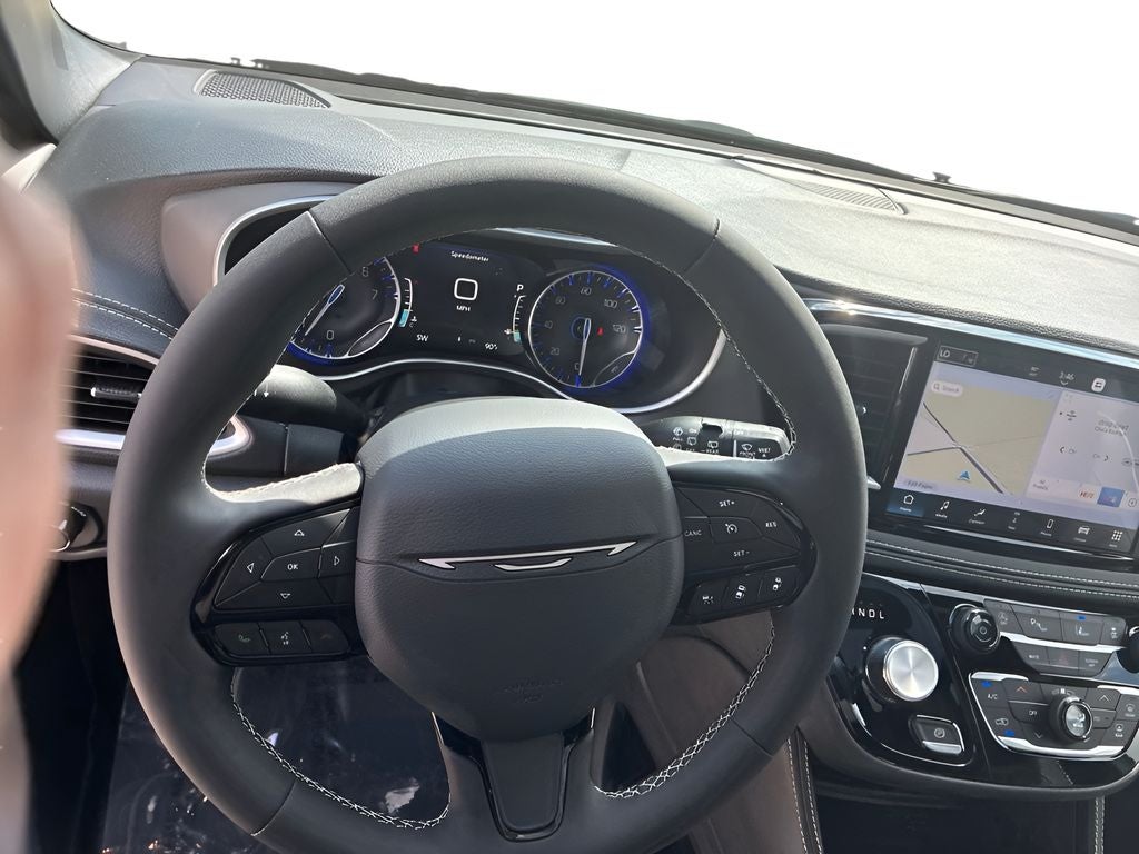 2027 Chrysler Pacifica PACIFICA LIMITED