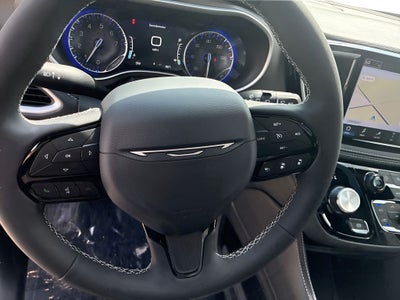 2027 Chrysler Pacifica PACIFICA LIMITED