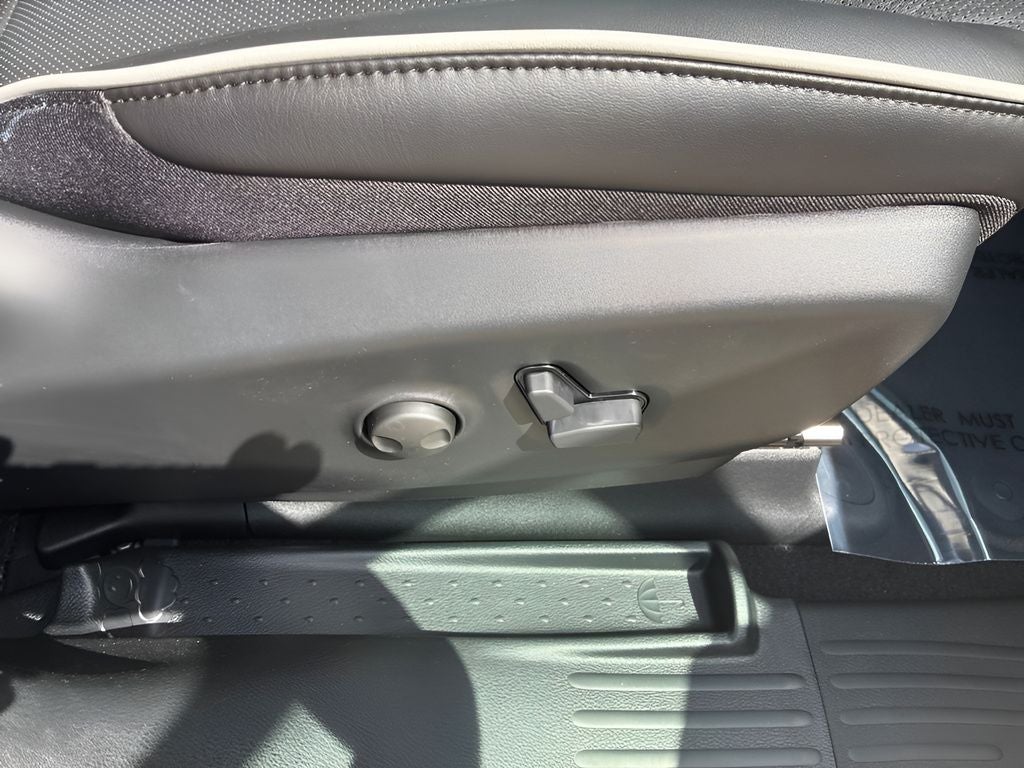 2027 Chrysler Pacifica PACIFICA LIMITED