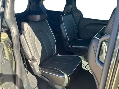 2027 Chrysler Pacifica PACIFICA LIMITED
