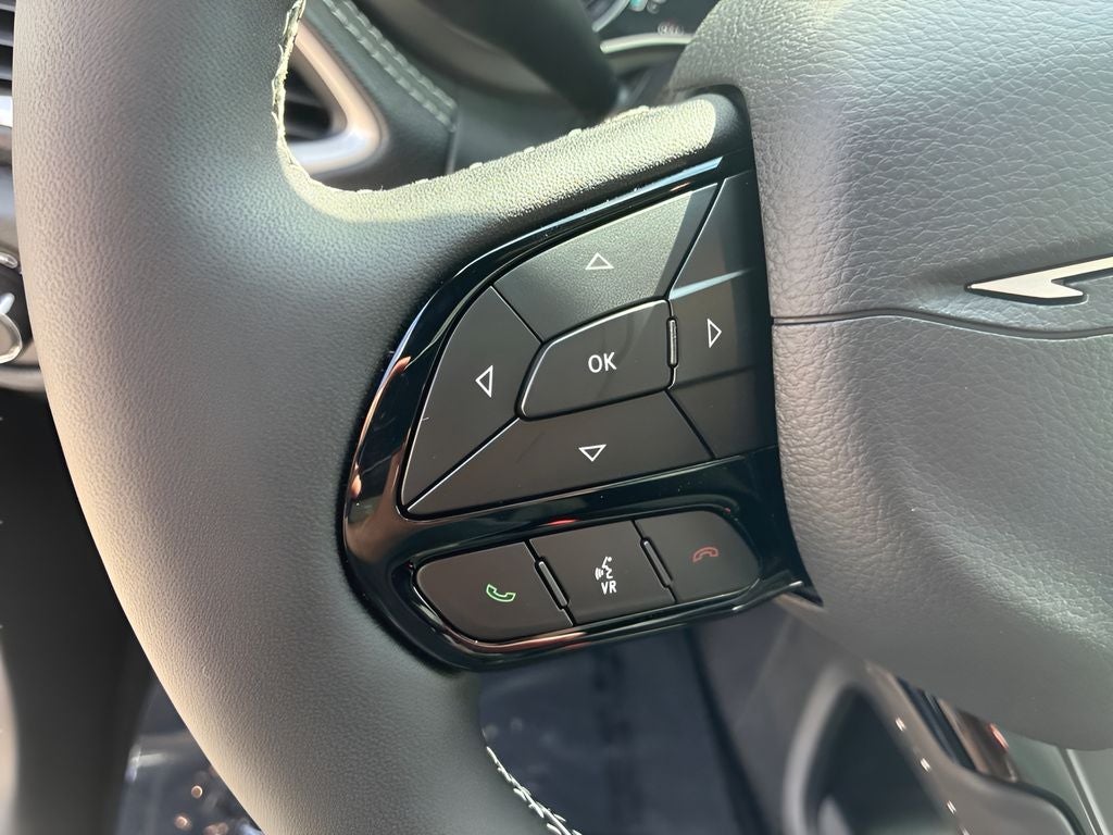 2027 Chrysler Pacifica PACIFICA LIMITED