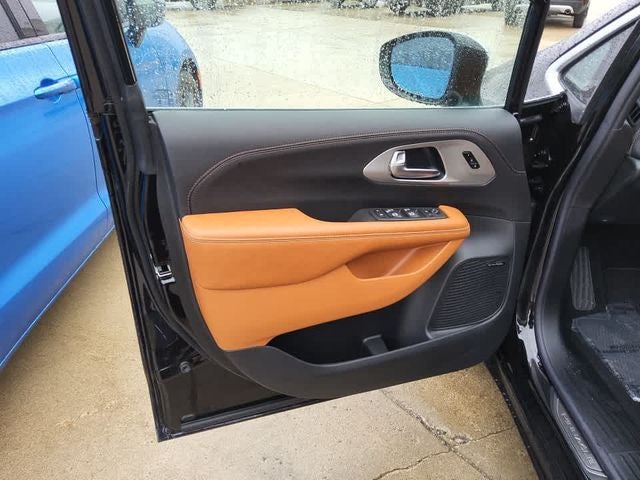 2026 Chrysler Pacifica PACIFICA PINNACLE