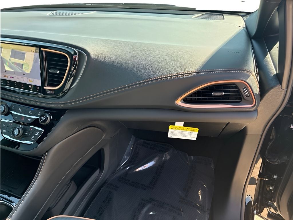 2027 Chrysler Pacifica Pinnacle