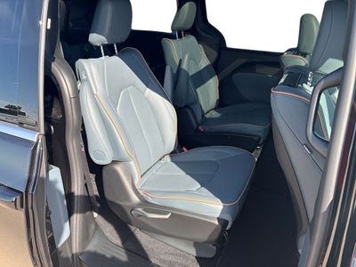 2027 Chrysler Pacifica Pinnacle