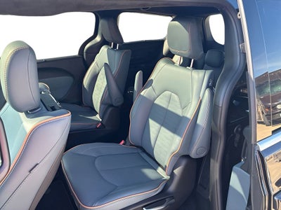 2027 Chrysler Pacifica Pinnacle