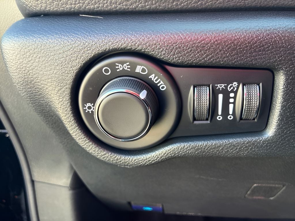 2027 Chrysler Pacifica Pinnacle