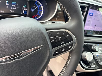 2023 Chrysler Pacifica Hybrid Limited