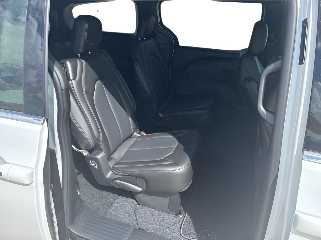 2027 Chrysler Pacifica PACIFICA SELECT AWD