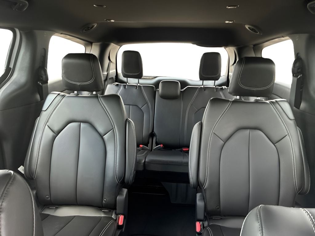 2027 Chrysler Pacifica PACIFICA SELECT AWD