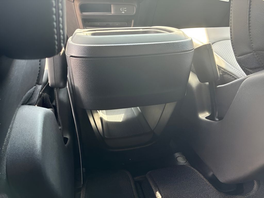 2027 Chrysler Pacifica PACIFICA SELECT AWD