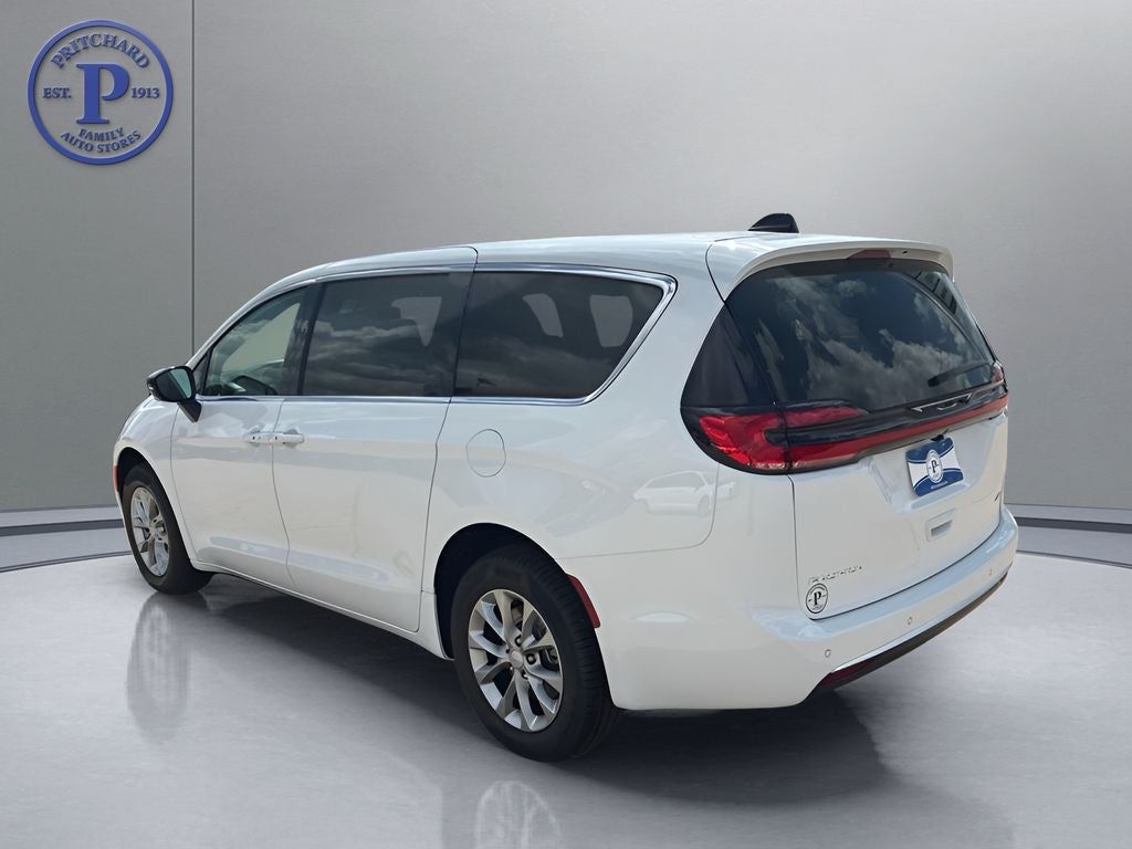2027 Chrysler Pacifica PACIFICA SELECT AWD