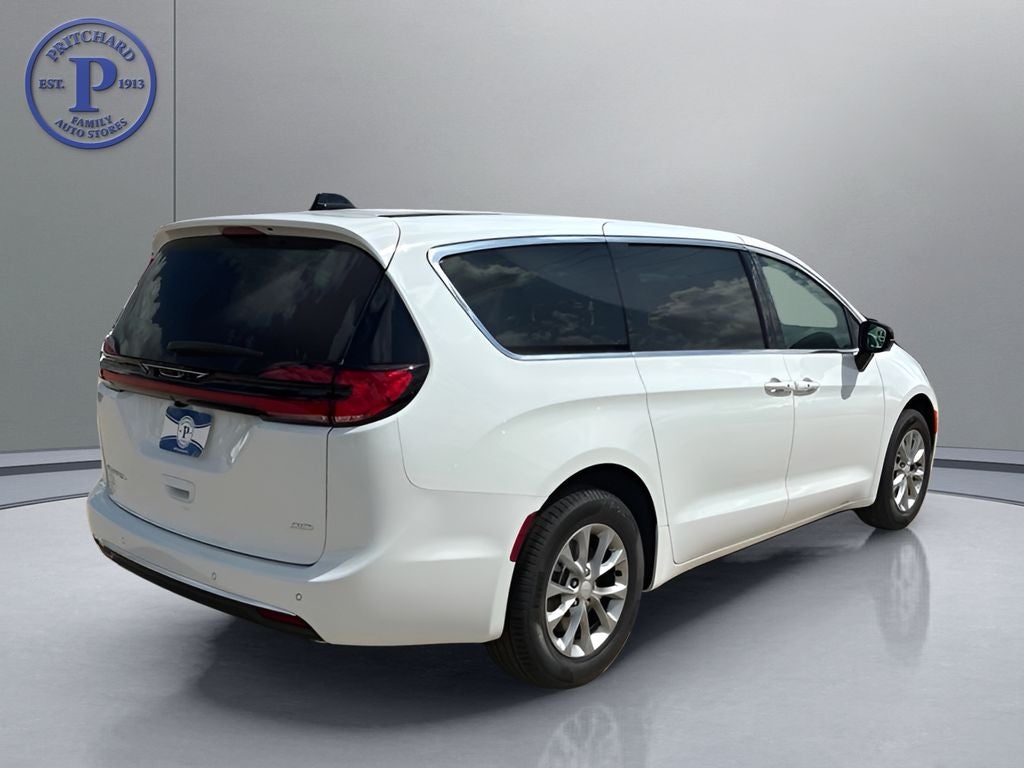 2027 Chrysler Pacifica PACIFICA SELECT AWD