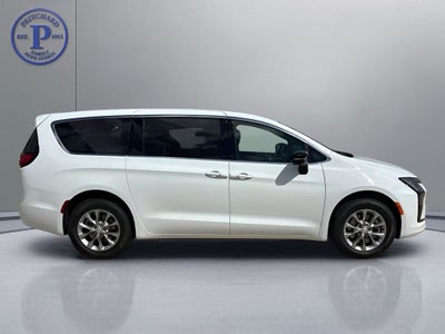 2027 Chrysler Pacifica PACIFICA SELECT AWD