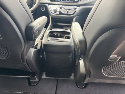 2027 Chrysler Pacifica PACIFICA LIMITED AWD