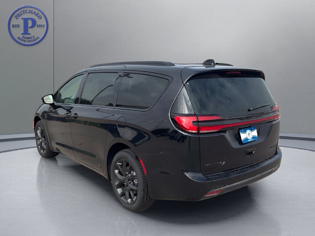 2027 Chrysler Pacifica PACIFICA LIMITED AWD
