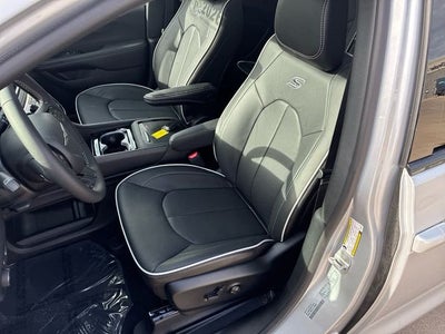 2026 Chrysler Pacifica PACIFICA LIMITED AWD