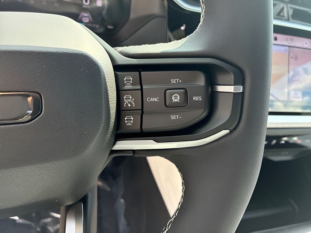 2026 Jeep Cherokee CHEROKEE OVERLAND 4X4