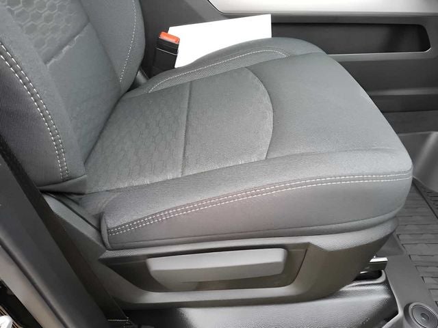 2026 RAM Ram 3500 RAM 3500 BIG HORN CREW CAB 4X4 6'4' BOX