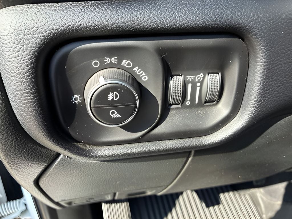 2026 RAM 3500 Laramie Crew Cab 4x4 6'4' Box