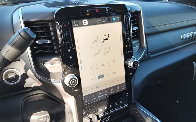 2026 RAM Ram 3500 RAM 3500 LARAMIE CREW CAB 4X4 6'4' BOX